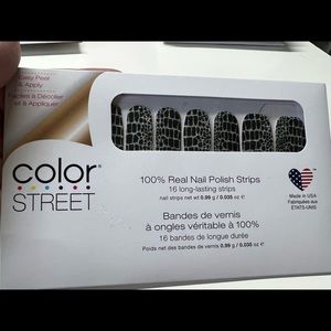 Color Street Nail Strips Hiss and Make Up